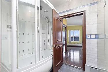 Sold by Thomas Lipovetsky, LREB