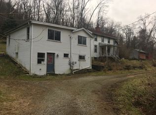 760 Webster Hollow Rd, Rostraver, PA 15012