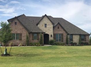 19712 E 69th St N, Owasso, OK 74055
