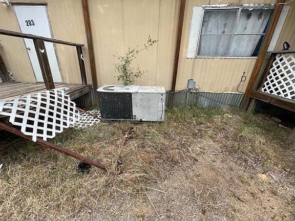 5th image of 203 E Stonecastle Drive