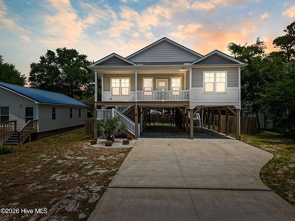 5th image of 1104 E Oak Island Drive