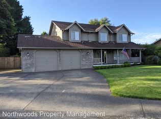 3495 Honeywood St, Eugene, OR 97408