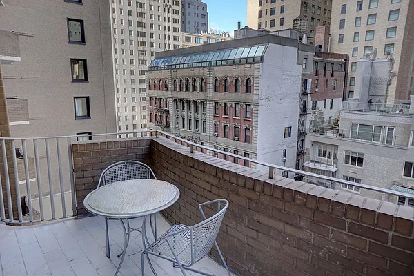 Rented by REGII | media 17