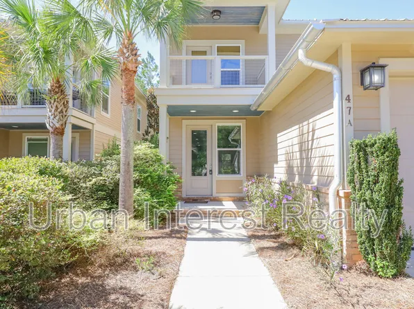 47 Palm St #A, Freeport, FL 32439