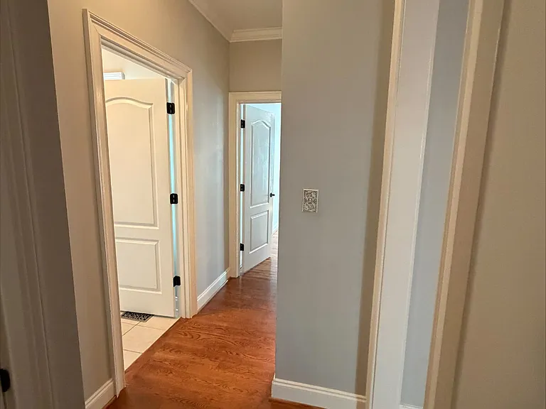 2409 Thorngrove Ct — Photo 9