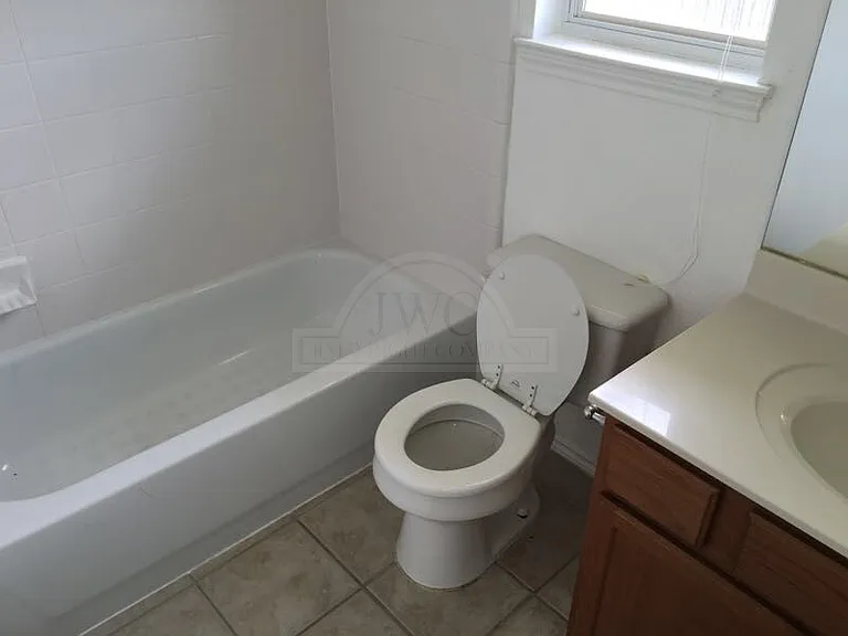 2312 Wildewood Dr #B — Photo 18