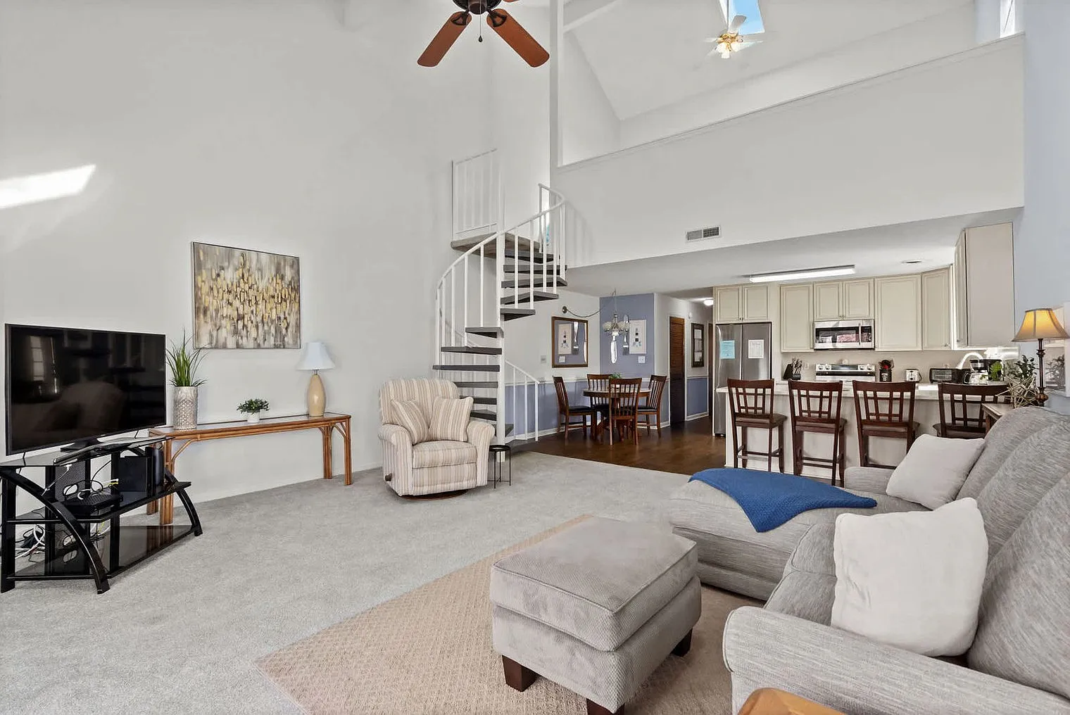 2 bed, 2.0 bath, 1194 sqft, $3,330 — Photo 1