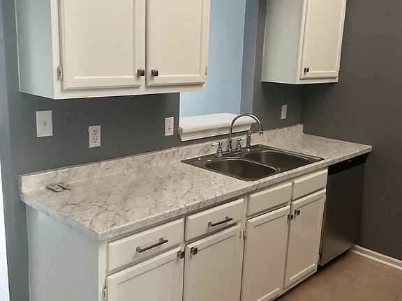 2nd image of 1707 Jasper Ave