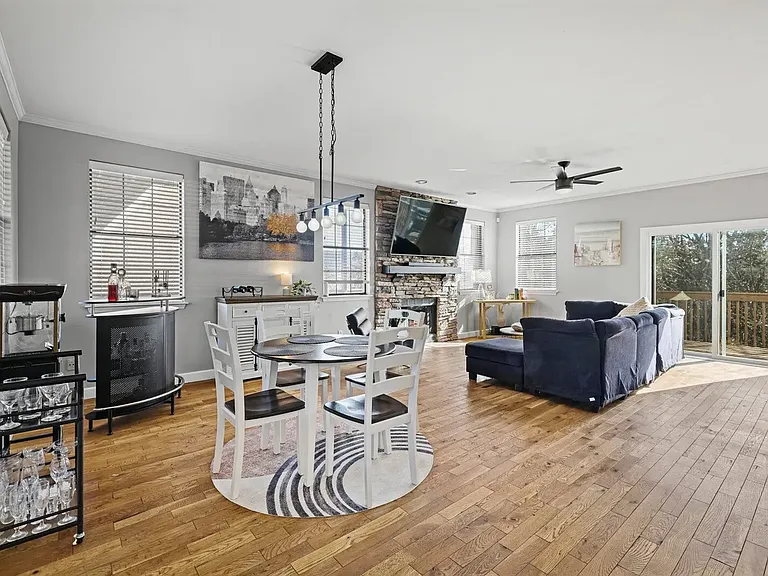 212 Deer Point — Photo 12