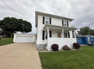 520 19th Ave, Monroe, WI 53566