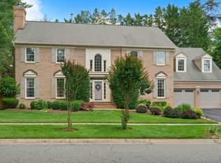 11101 Willowbrook Dr, Potomac, MD 20854