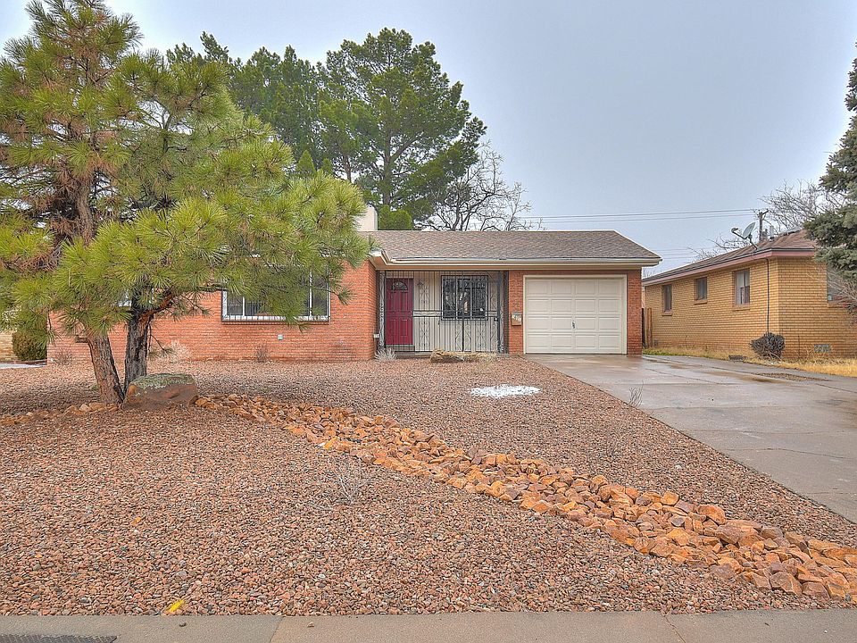 1st image of 2617 Alvarado Dr NE