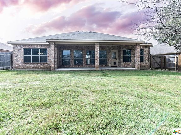 3rd image of 709 Brooklyn Kay Dr