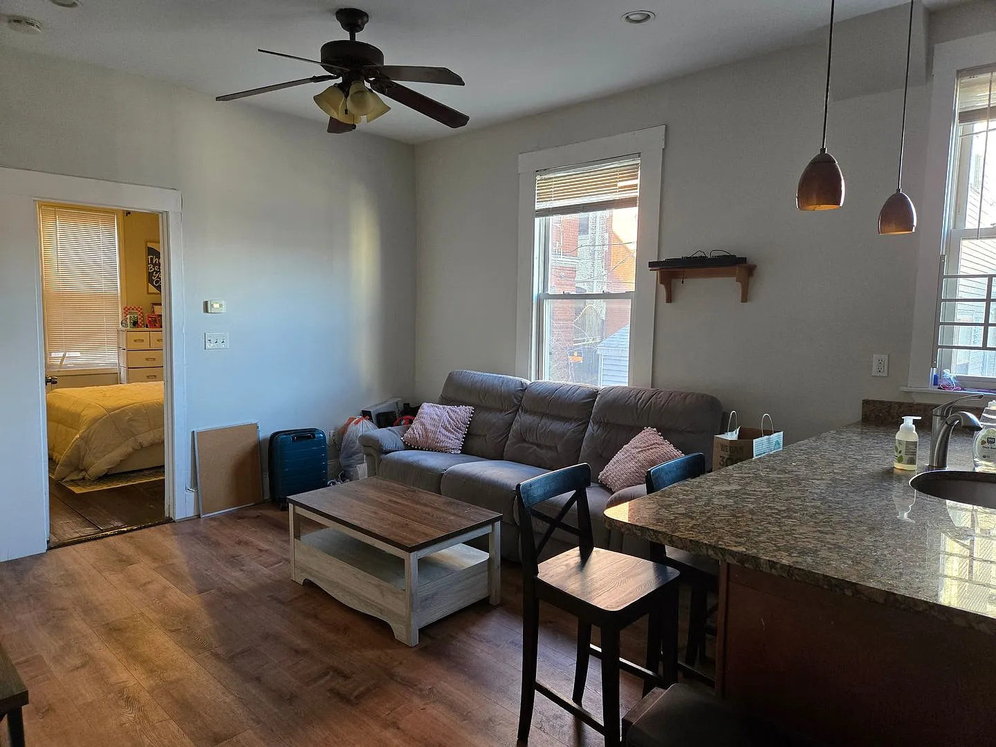No Broker Fee Mission Hill 5 Bed/2 Bath With In-Unit Laundry!! — Photo 3