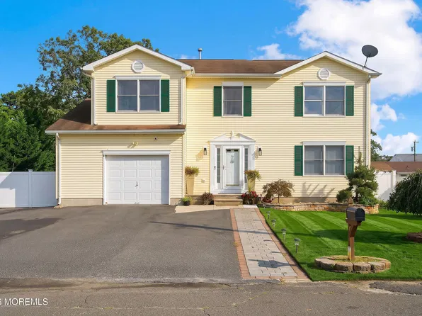 1118 5th Avenue, Toms River, NJ 08757