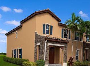 Kendall Commons Residenti, Miami, FL 33196