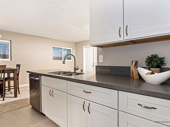 4th image of 769 Reef Dr