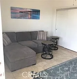 Studio, 250 sqft, $2,375 — Photo 3