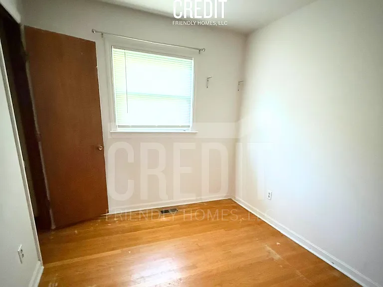 245 Bannon Ct — Photo 9