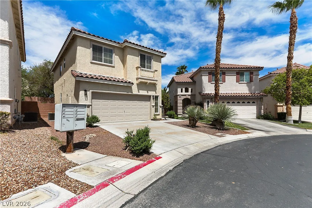 3 bed, 2.5 bath, 1542 sqft, $2,025 — Photo 2