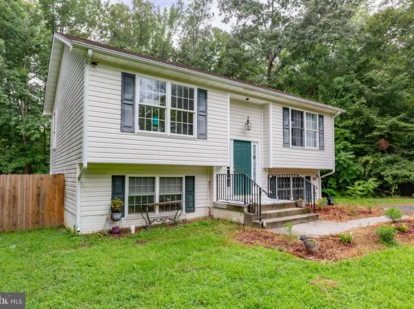 877 Campers Ln, Ruther Glen, VA 22546