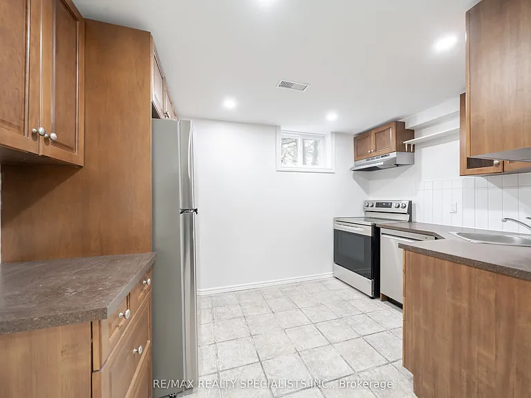 635 Peele Blvd — Photo 4