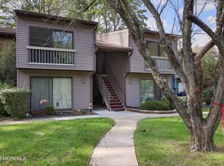 7 Lexington Ct, Red Bank, NJ 07701