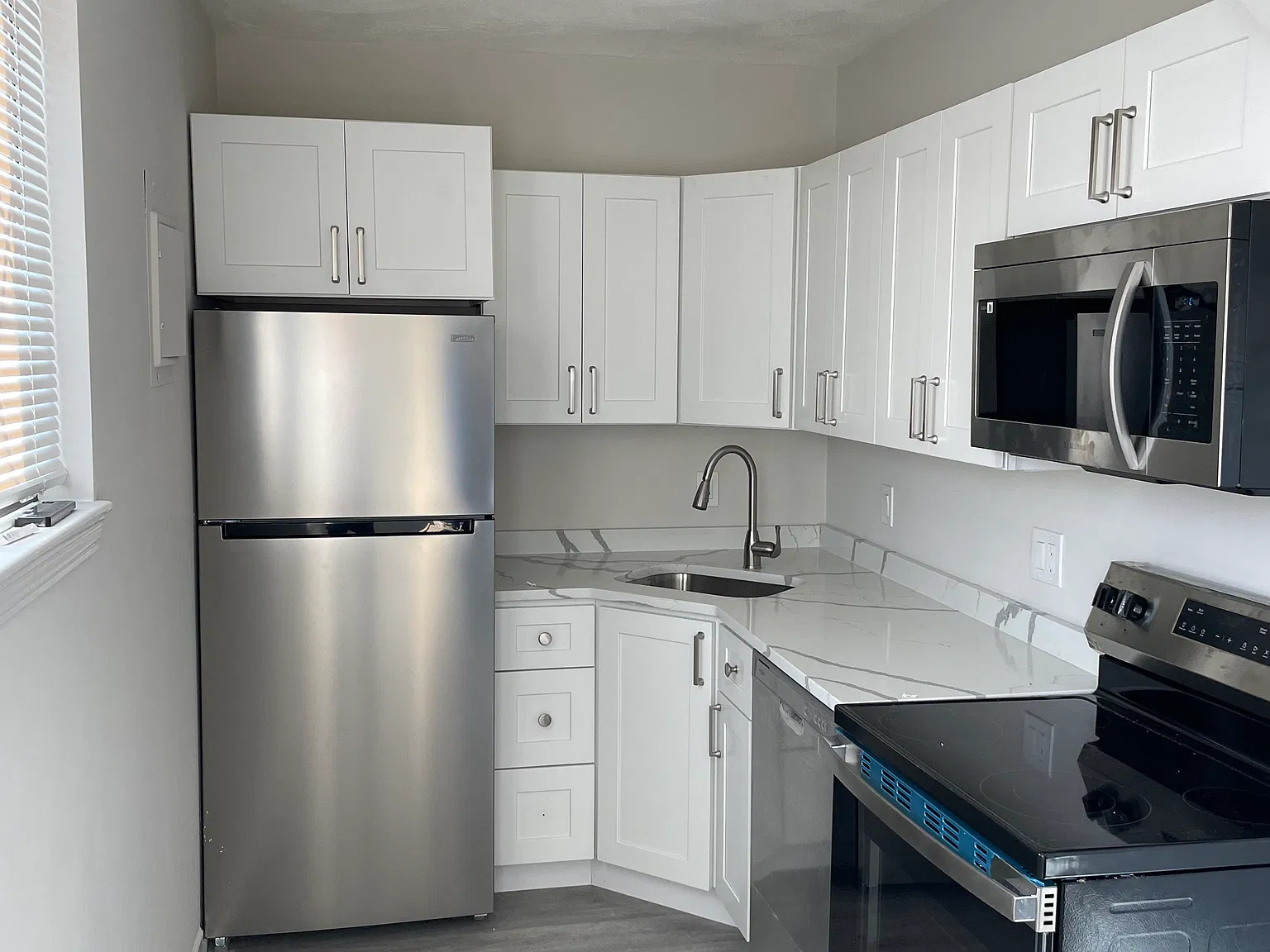 14-20 Walnut St — Photo 2