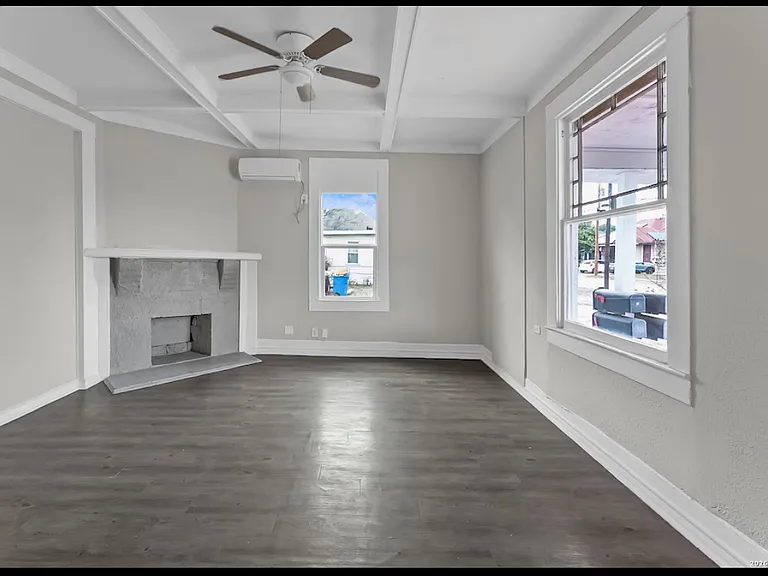 146 Fairview Ave #1 — Photo 2