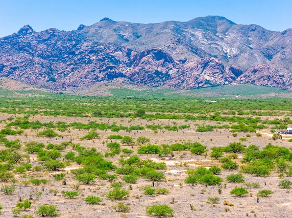 W Euclid St Unit 2&3, Pearce, AZ 85625