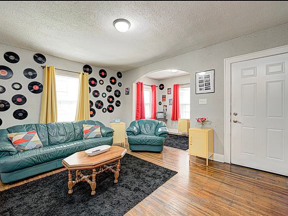 5th image of 3126 N College Ave #1