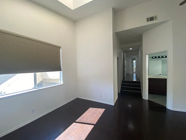 3162 Darby St #210 — Photo 20