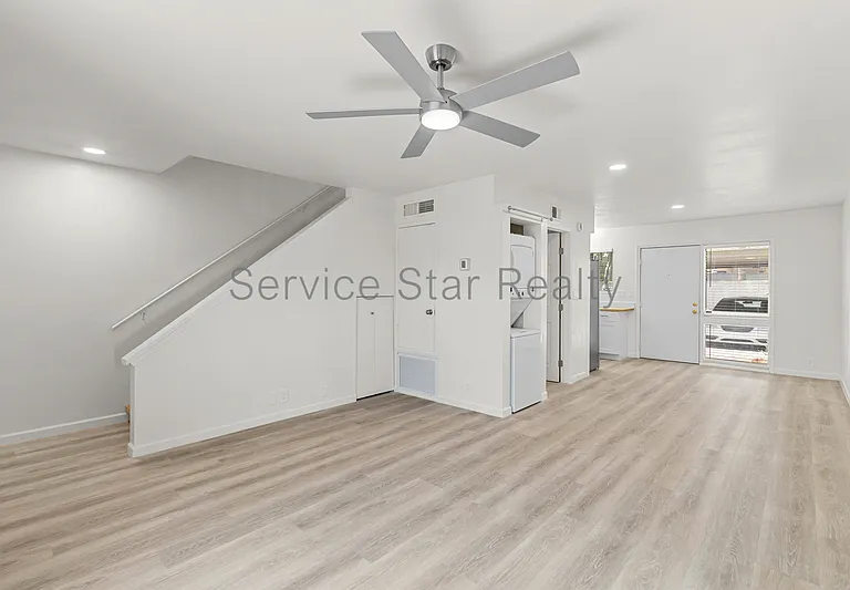 4610 N 68th St #437 — Photo 10