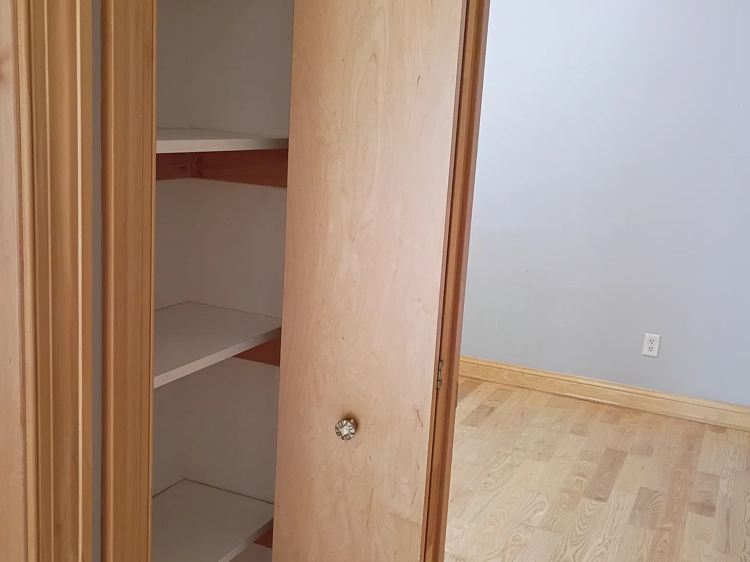 1 bed, 450 sqft, $1,375 — Photo 4