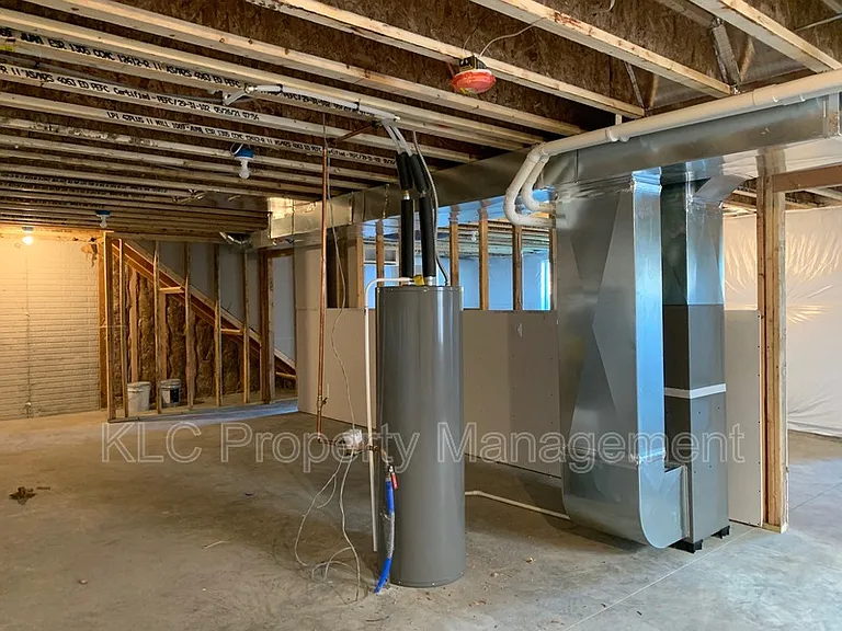 780 McIntosh Ct NE — Photo 16