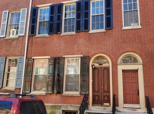 230 Pine St #2F, Philadelphia, PA 19106