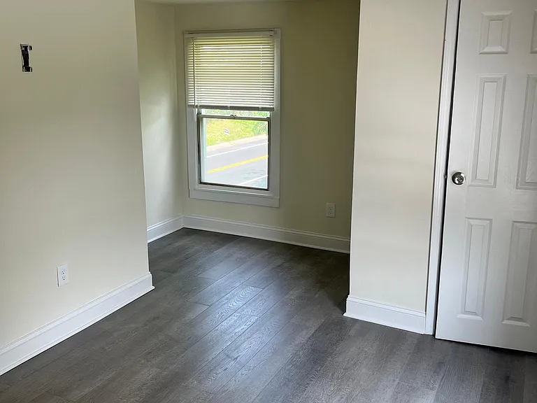 3501 Post Rd — Photo 10