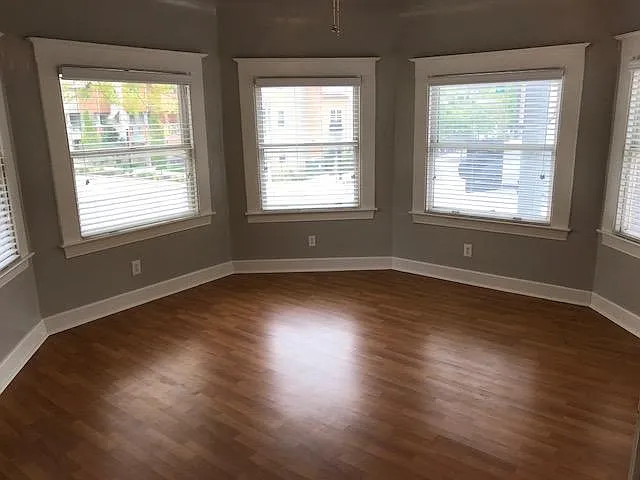 404 12th St #202 — Photo 3