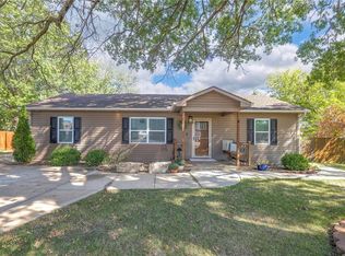 306 N Madison St, Spring Hill, KS 66083