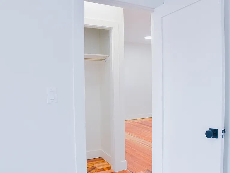 1425 Saint Nicholas Ave #41 — Photo 5