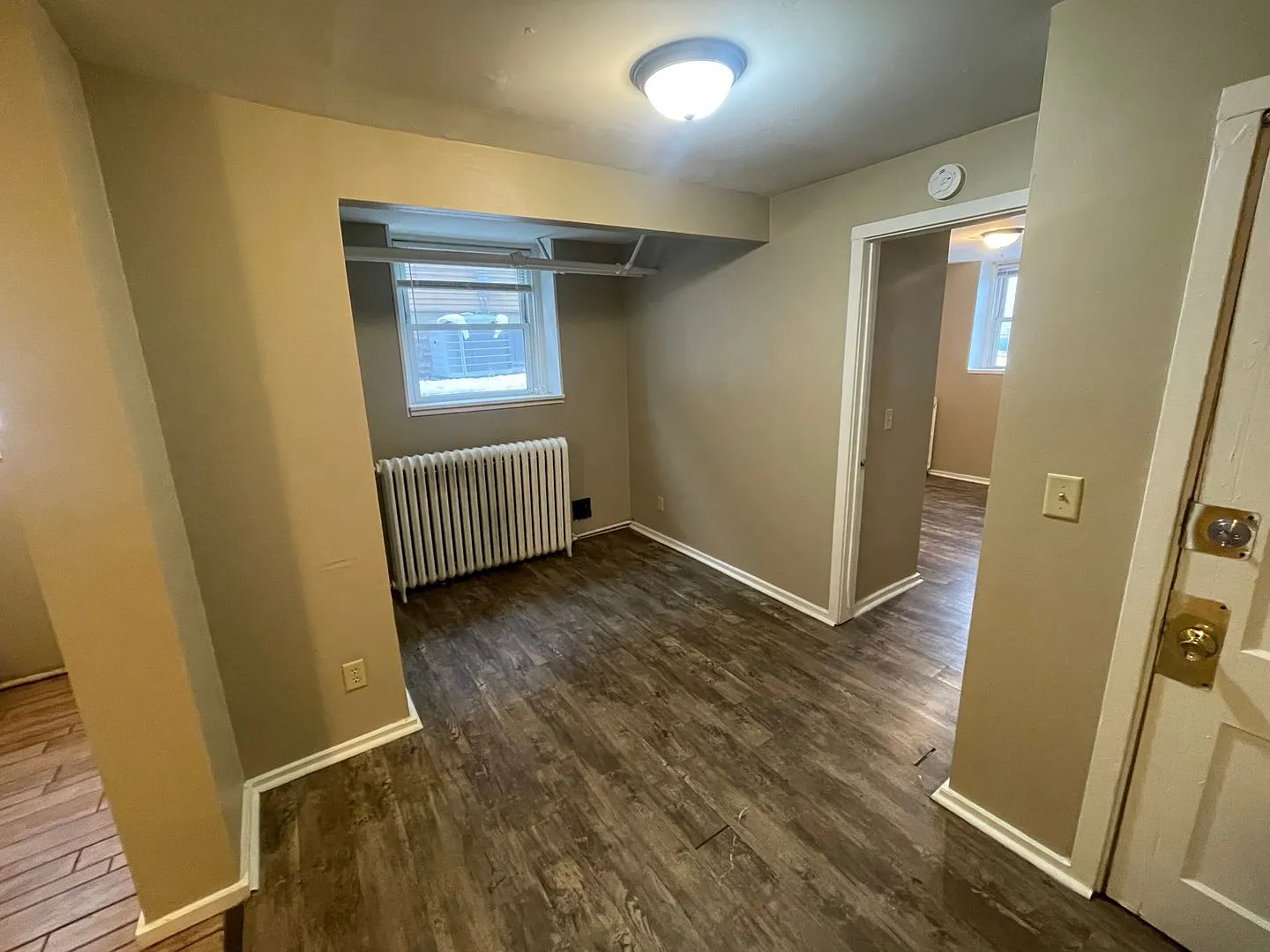 1530 Concordia Ave — Photo 3