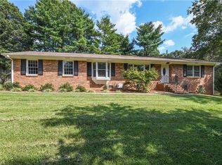 212 Woodmont Rd, Jamestown, NC 27282