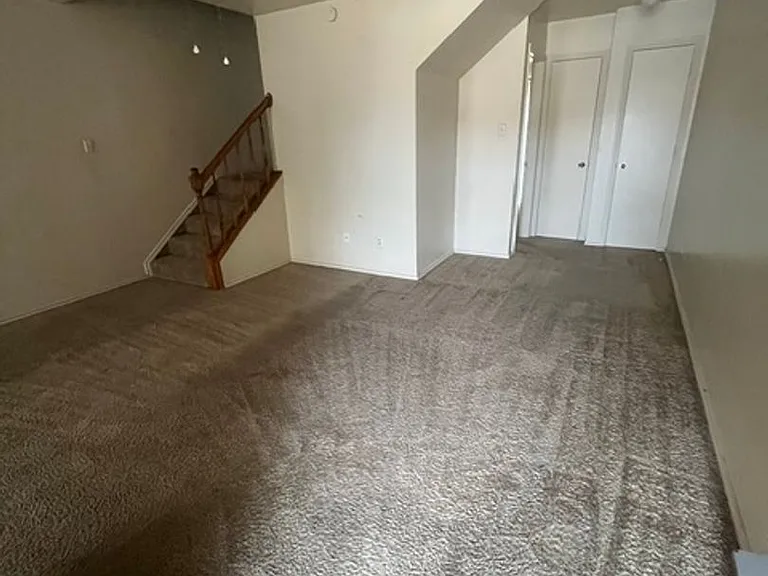 1103 Horizon Dr — Photo 2
