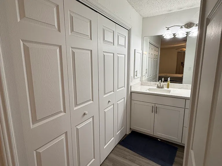 1202 Thorpe Ln #702 — Photo 13