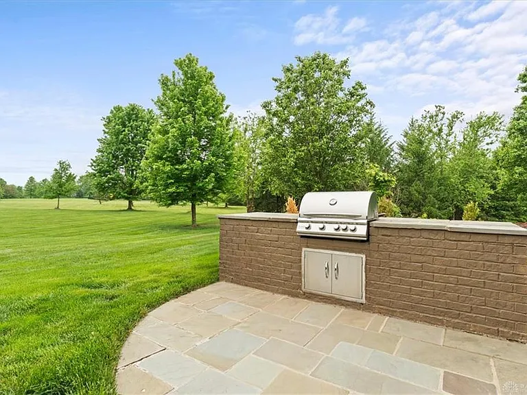 9020 Whisperinghill Dr — Photo 80