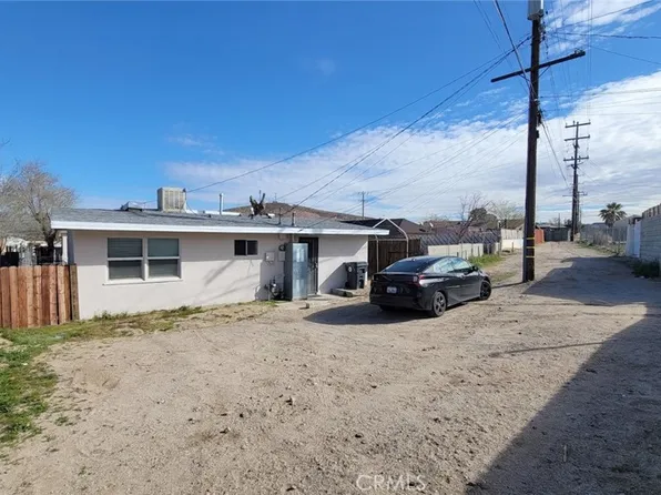 930 Nancy St, Barstow, CA 92311