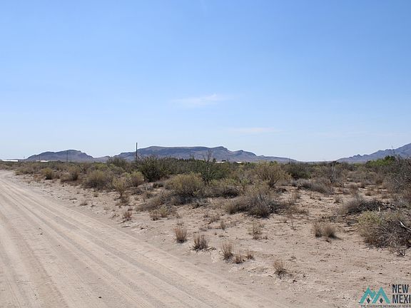 5th image of Camila Rd SE