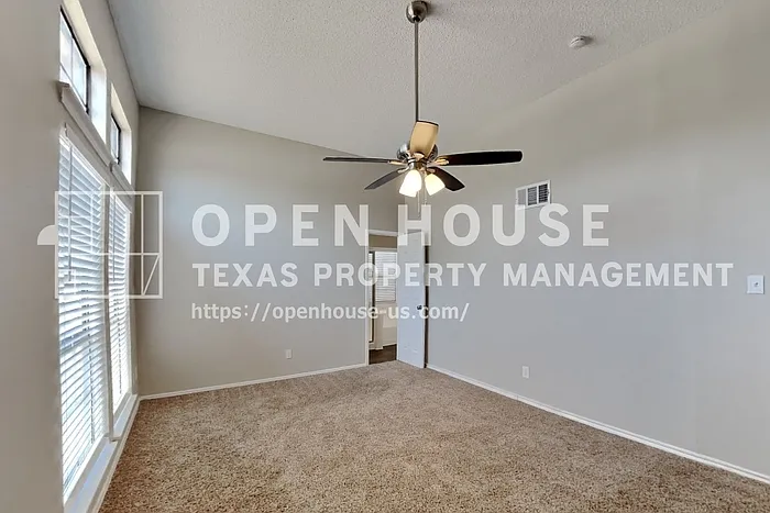 425 Kent Dr — Photo 7