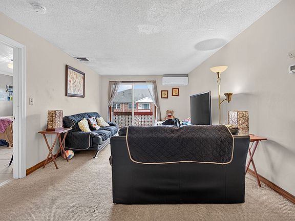 2nd image of 204 Washington St APT 304
