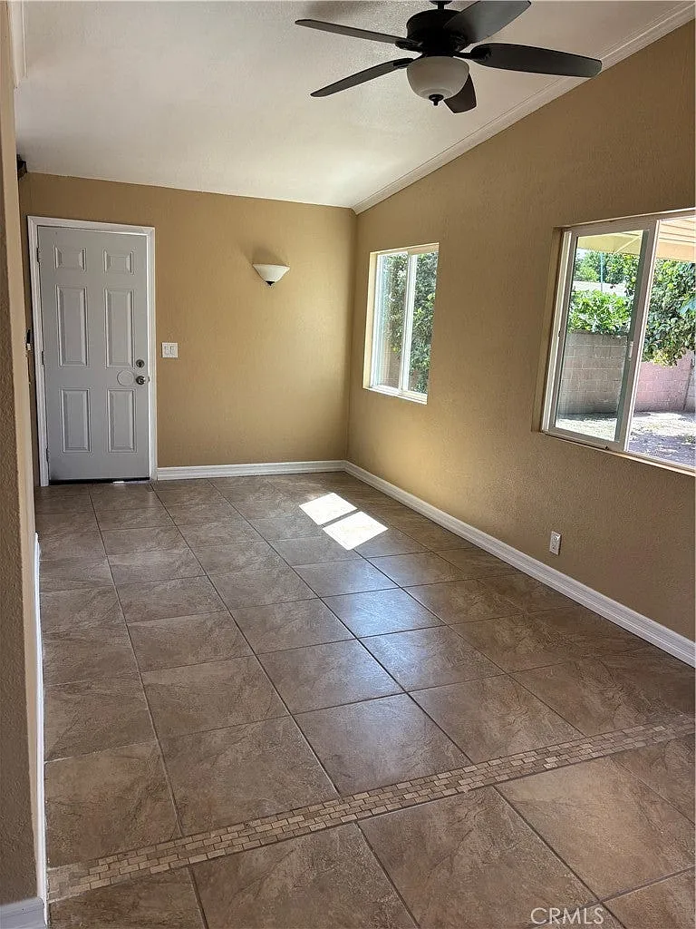4 bed, 1246 sqft, $3,500 — Photo 3